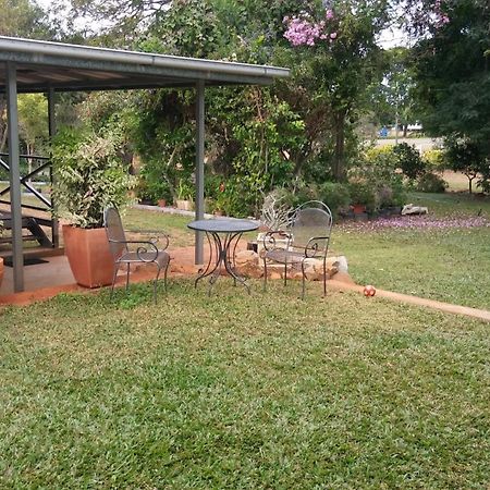Affordable Gold City Motel Charters Towers Ngoại thất bức ảnh